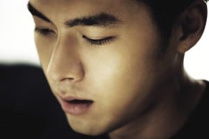 Lee Hyu-Bin